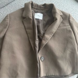 Aritzia crop blazer